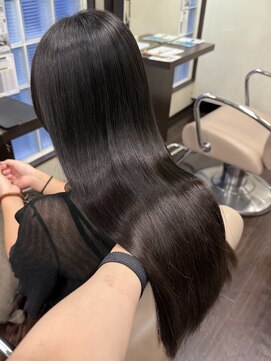 ブランシェ 小牧店(BRANCHE) さらツヤストレート〔西尾〕