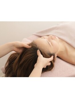 ヘアラヴィ(hair La Vie)の写真/☆北花田・高支持率◎【極上ヘッドスパ】頭皮環境を整え、健康的な髪へ。髪も心もリフレッシュ♪