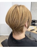 セラ(SERA)&nbsp;大人ショートウルフ×白髪ぼかしハイライトベージュ