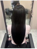 ビゼ 梅田(BIZE)&nbsp;バージンレミーエクステで自然ロングヘア
