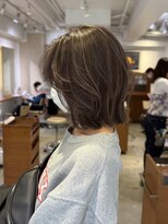 エヌ トーキョー(enu TOKYO)&nbsp;グレージュ　ハイライト　レイヤーボブ