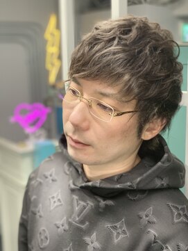 アスイン(asuin) 黄色味無しメッシュホワイトブリーチ4ヶ月後オンカラー☆