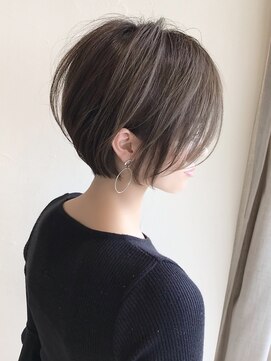 バンプ ギンザ(BUMP GINZA) 《30代40代》白髪ぼかしハイライト×前下がりボブ【イケダ】