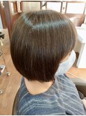 脱白髪染めカラー×ショートボブ
