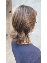 ドゥマン(Demain)&nbsp;美髪大人かわいいこなれミディネビージュホワイトグレージュ