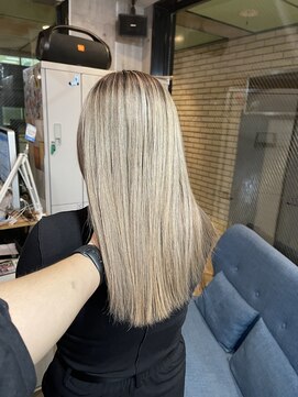 ラフ(LAFF) #黒髪#ボブルフ#ネビージュ#小顔#ワンレン