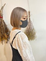 アン(Un)&nbsp;【ホワイトシルバー】【シルバーホワイト】【ボブ】【ホワイト】