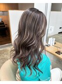 ハイライトカラー/レイヤーカット/髪質改善/白髪ぼかし/AIRI