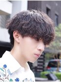 渋谷緩めシャドウパーマ波巻きパーマメンズマッシュウルフカット