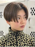 調布ハンサムショートセンターパート刈り上げブラウンカラー