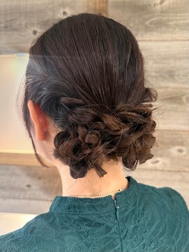 アイヴィ 表参道(IVY) 結婚式お呼ばれヘア　ツインアレンジ　【肥田亜沙美】