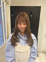 テンバイシオミエイチ(10 by shiomi H)&nbsp;動きと抜け感を楽しむレイヤーカット
