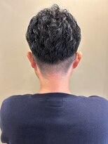 ザメンバイリオス(THE MEN. BY LIOS)&nbsp;直毛には出せない動き。くせ毛アップバング