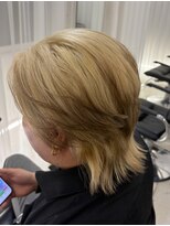 アイズ ヘアー メイク(I's hair make) ウルフ裾カラー