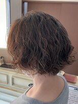 ウェルズ グランデ 田原本店(Well's GRANDE)&nbsp;柔らかウェーブの大人ショートボブ