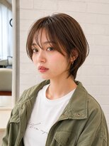 オラ ボーテ(Aura Beaute)&nbsp;大人女子 ショートレイヤースタイル 顔周り小顔カット