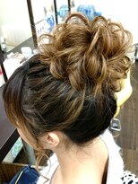 ヘアセットアップス(UP's)&nbsp;☆崩しすぎないっ！『ゆるモコお団子アップスタイル』(´▽｀)♪