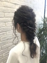 シルベット(Silvet)&nbsp;波アレンジの編みおろしロング