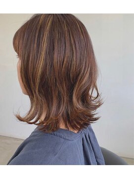 カットアンドトータルビューティ ヴァンキャトル(Cut&Total Beauty VINGT QUATRE) ハイライトカラー