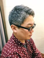 グレイスフル バーバープラチナム 六本木店(Graceful Barber platinum)&nbsp;オシャレに魅せる白髪ヘアーアップバングベリーショート