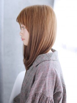 ヘアメイク ナル(hair make nalu) ショートバングの内巻きワンカールスタイル