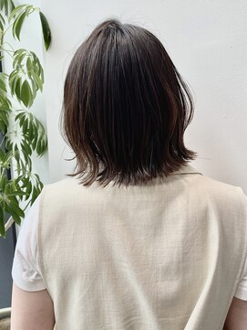 ステア ケース(stair case) 外ハネ 結べるボブ