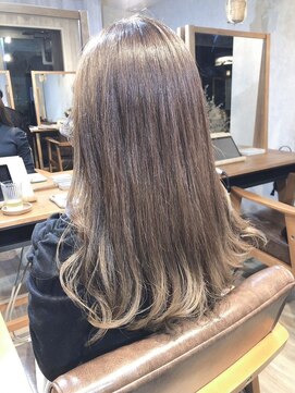 レイ 津田沼(Lei) 黒髪/ボブルフ/ネビージュ/小顔/ワンレン/