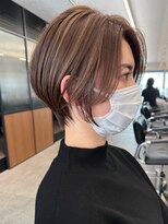 表参道白髪ぼかし上品ショートボブアッシュベージュ30代40代