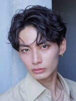 テン 心斎橋(tenn.)&nbsp;心斎橋フェザーパーマフェザーショートセンターパート20代緩め