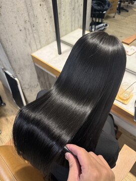 シルク バイ ルカ(SilQ by Luca) 暗髪×ULTOWA