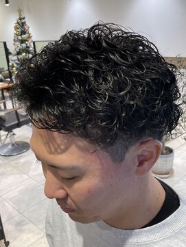 ケンジ 南林間(KENJE) 無造作に決まるメンズニュアンスパーマ【南林間】