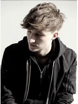 ジジバイワースホワイル(jiji by WORTH WHILE)&nbsp;ザック・エフロン　風ツーブロックショート