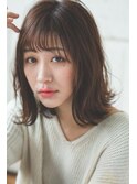 \憧れの小顔を前髪で作る/