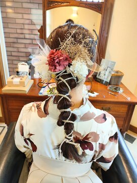 ボブビッシュ 東温店 紐アレンジポニー