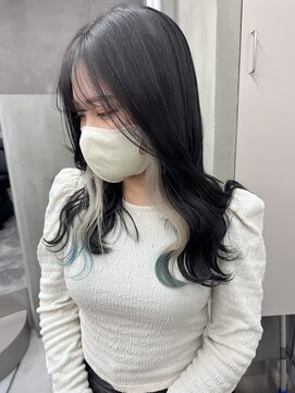 クリム(qulim) ホワイトベージュ×水色インナー