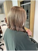 切りっぱなし_ミルクティーベージュ_くすみベージュ