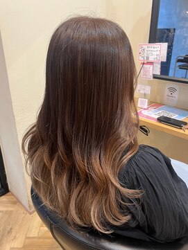 アルター(aL ter) クリーミーベージュ ［グレーベージュ/レイヤーロング］長野