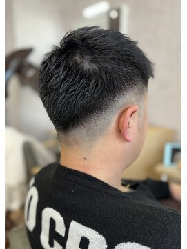 セレニテ(serenite) メンズフェードカットスタイル