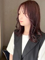 トップヘアー アヴェニュー 刈谷(TOPHAIR Avenue)&nbsp;顔まわりのレイヤーが可愛い、秋先取りのボルドーカラー
