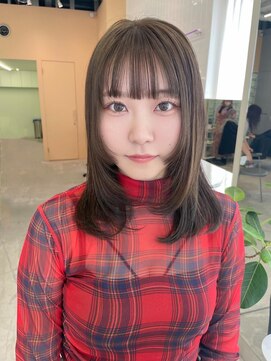 ユーリ(JUURI) オリーブ / オリーブカラー / くすみベージュ/ ミディアム