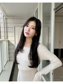 ラクシア(LucxiA) レイヤーカット/顔周りカット/韓国ヘア/前髪カット