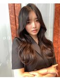 ロングレイヤーカット小顔韓国ブリーチなしカラーぱっつん前髪