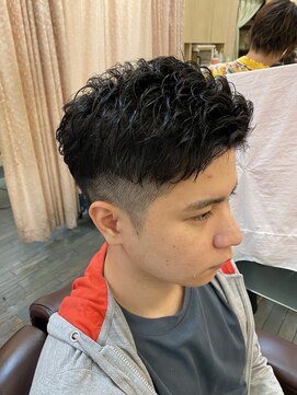 銀座マツナガ 浅草店 ツーブロ×ゆるっと癖毛風ワンカールアイロンパーマ