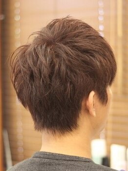 ハーツ(HEARTS)の写真/清潔感のある好印象ヘアで仕事もプライベートも充実♪静かに過ごしたい方にもオススメ◇