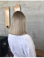 リリ(Riri)&nbsp;プラチナブロンド