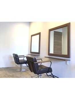 苦楽園でファミリーに人気のサロン☆スタッフ２人のアットホームな空間で周りを気にせず、のんびり寛げる♪