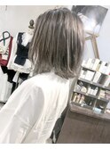 【Marl】グレーベージュカラーの外ハネボブ♪