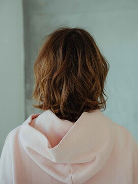 ファーレ マリン アンド ビューティー(Fare marine&beauty) 前上がり顎ラインボブ