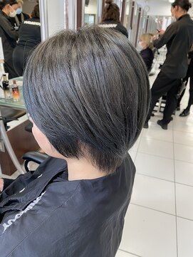 トニーアンドガイ 広尾店(TONI & GUY) ハイライト×ブルーカラー