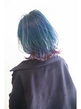 オズ 郡山桑野店(OZ)&nbsp;派手髪グラデーション×ウルフボブ